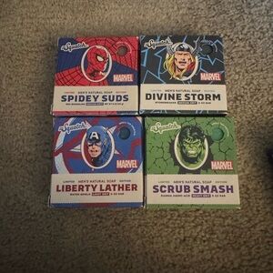 Marvel Men's Grooming Cleanser Set - Blue, Red, Green, Black